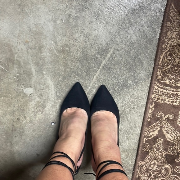 Black lace up stiletto heel - Picture 2 of 7
